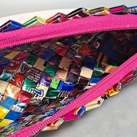 Small Candy Wrapper Shoulder Bag EUC - Picture 9 of 10